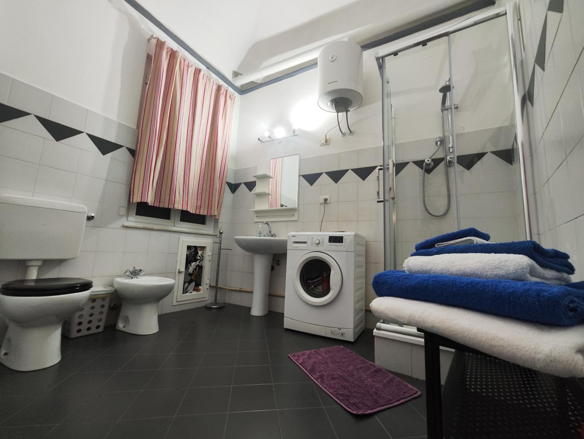Iron Home جنوة المظهر الخارجي الصورة